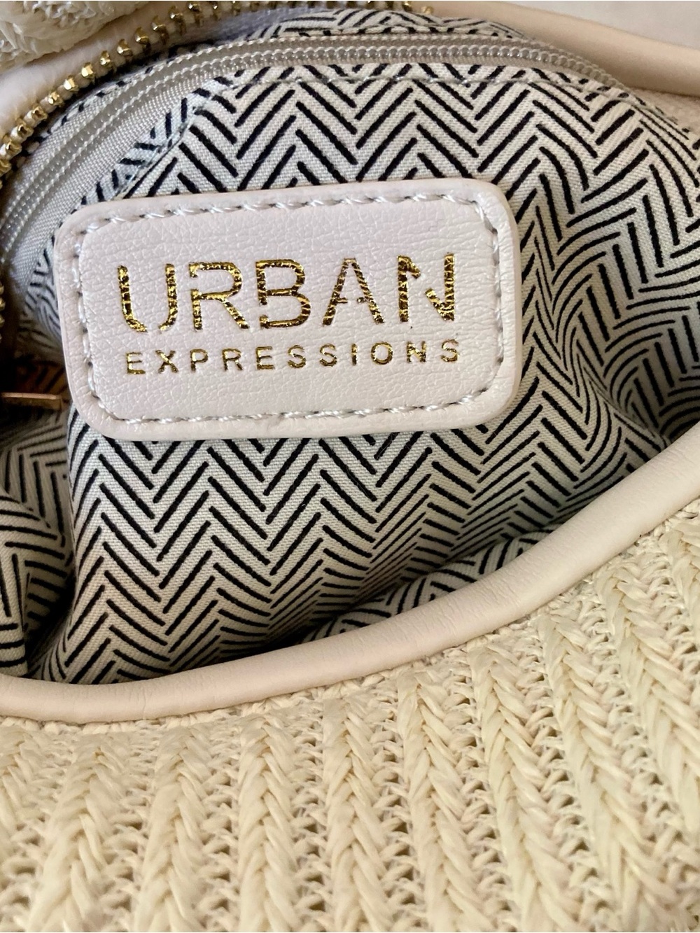 NWT Urban Expressions Knitted Straw Mini Hobo Bag in Winter White - Picture 10 of 11